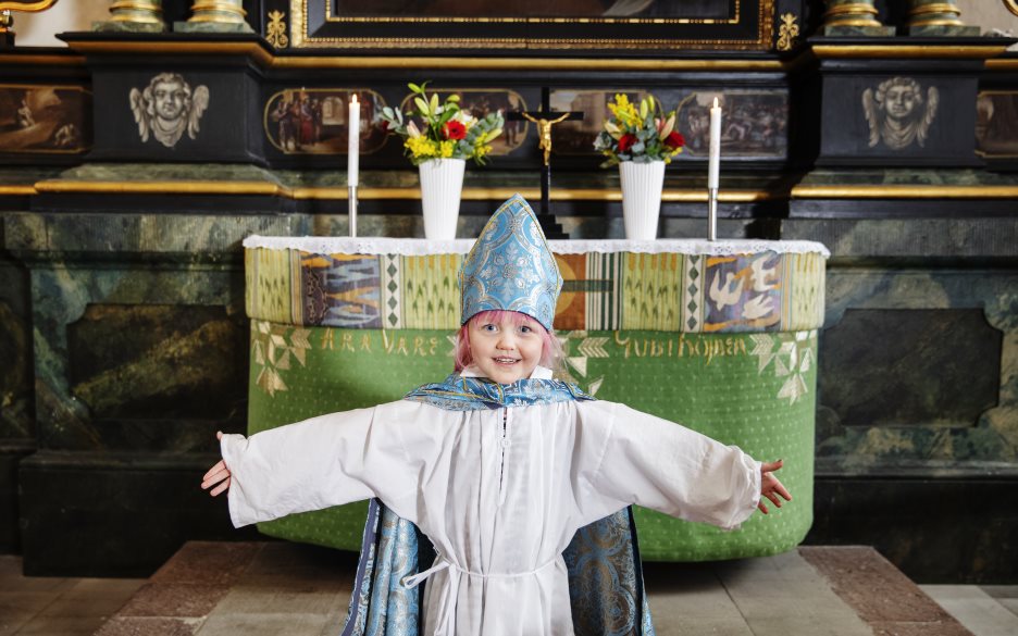 Idun 8 år, hälsar dig välkommen till Avesta Grytnäs pastorat
