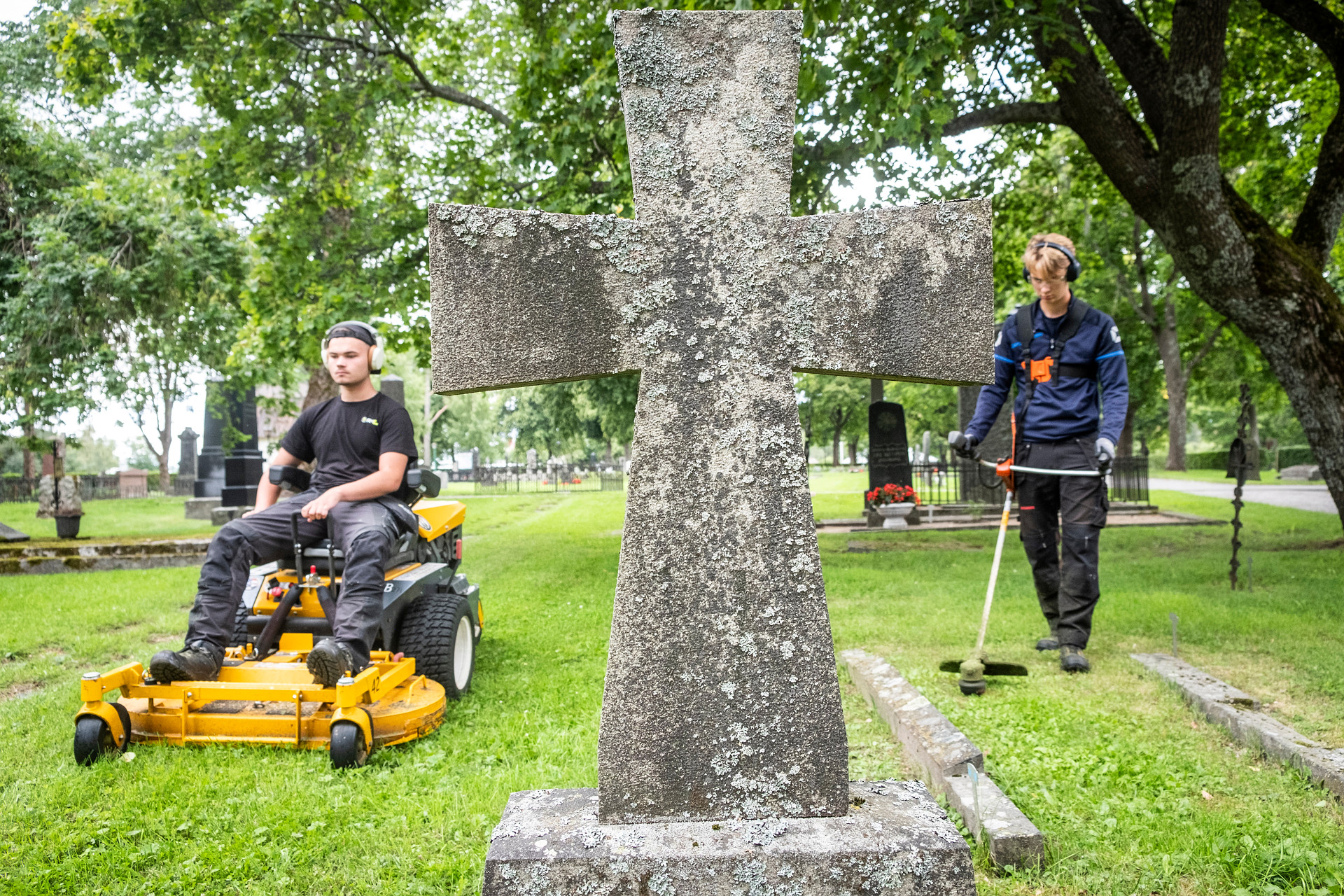Ungdomar som jobbar som vaktmästare