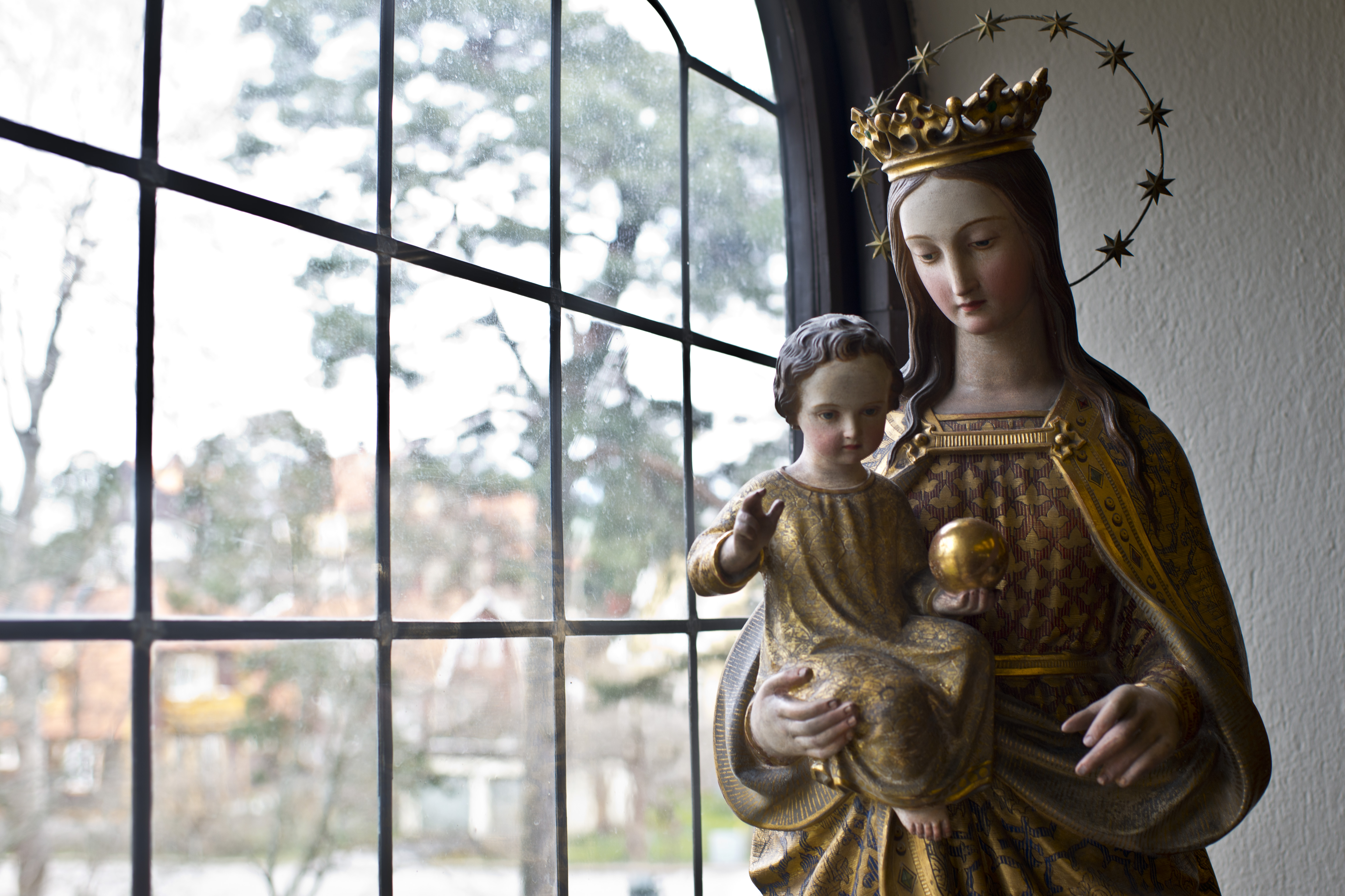 Mariastatyett i Enskede kyrka