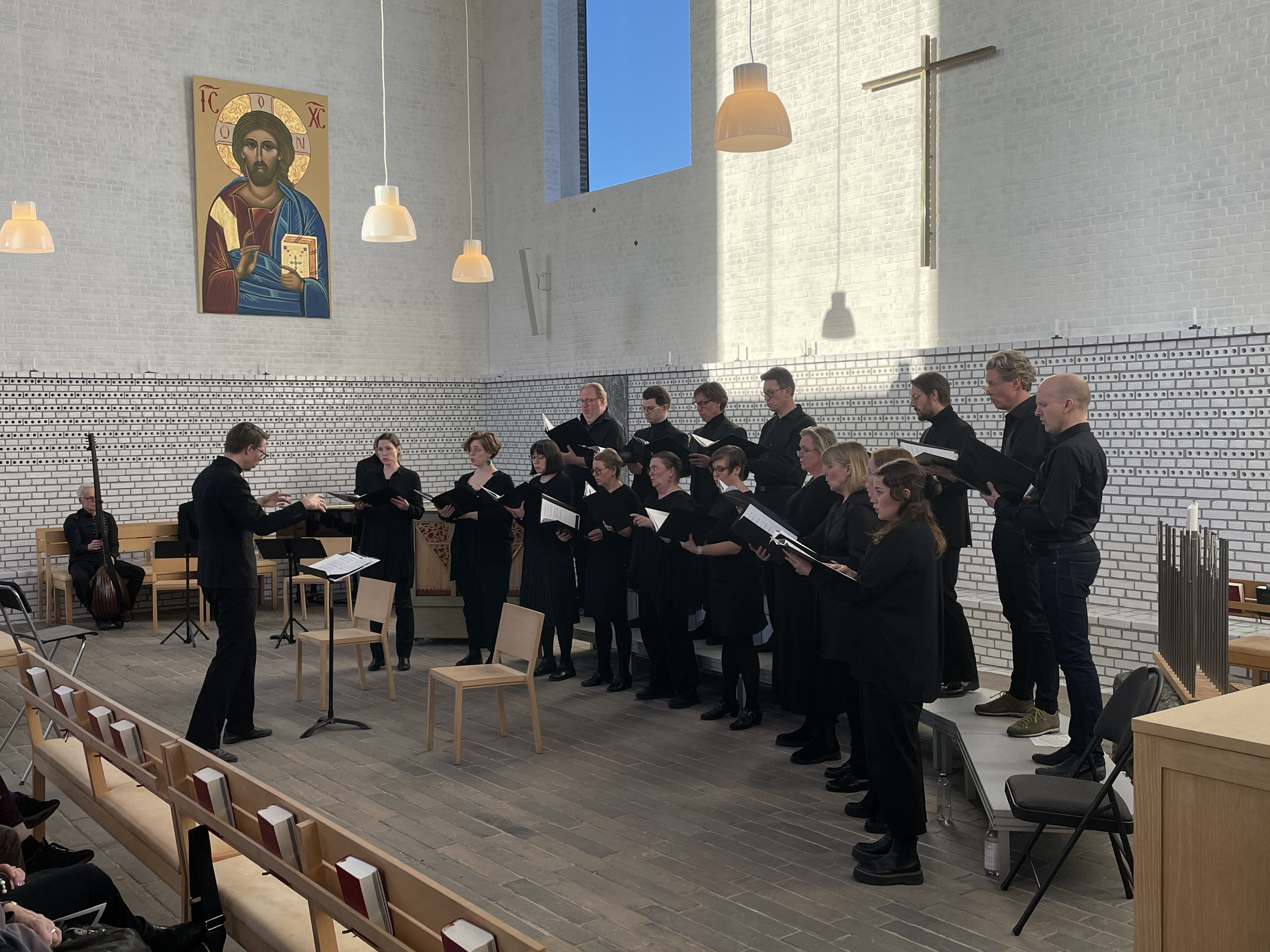 Vokalensemblen ARS LONGA sjunger i Årsta kyrka