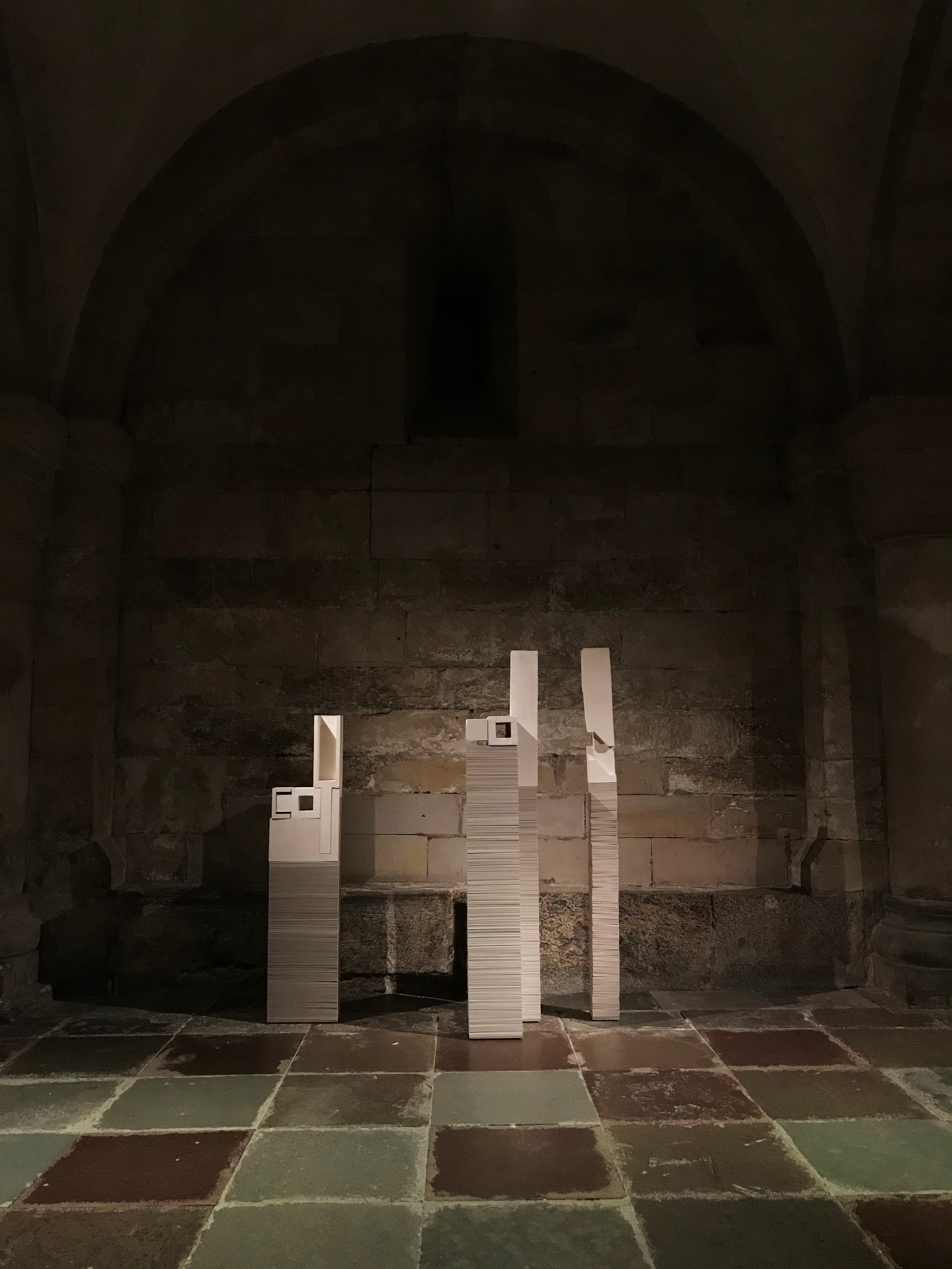 Utställning i kryptan.