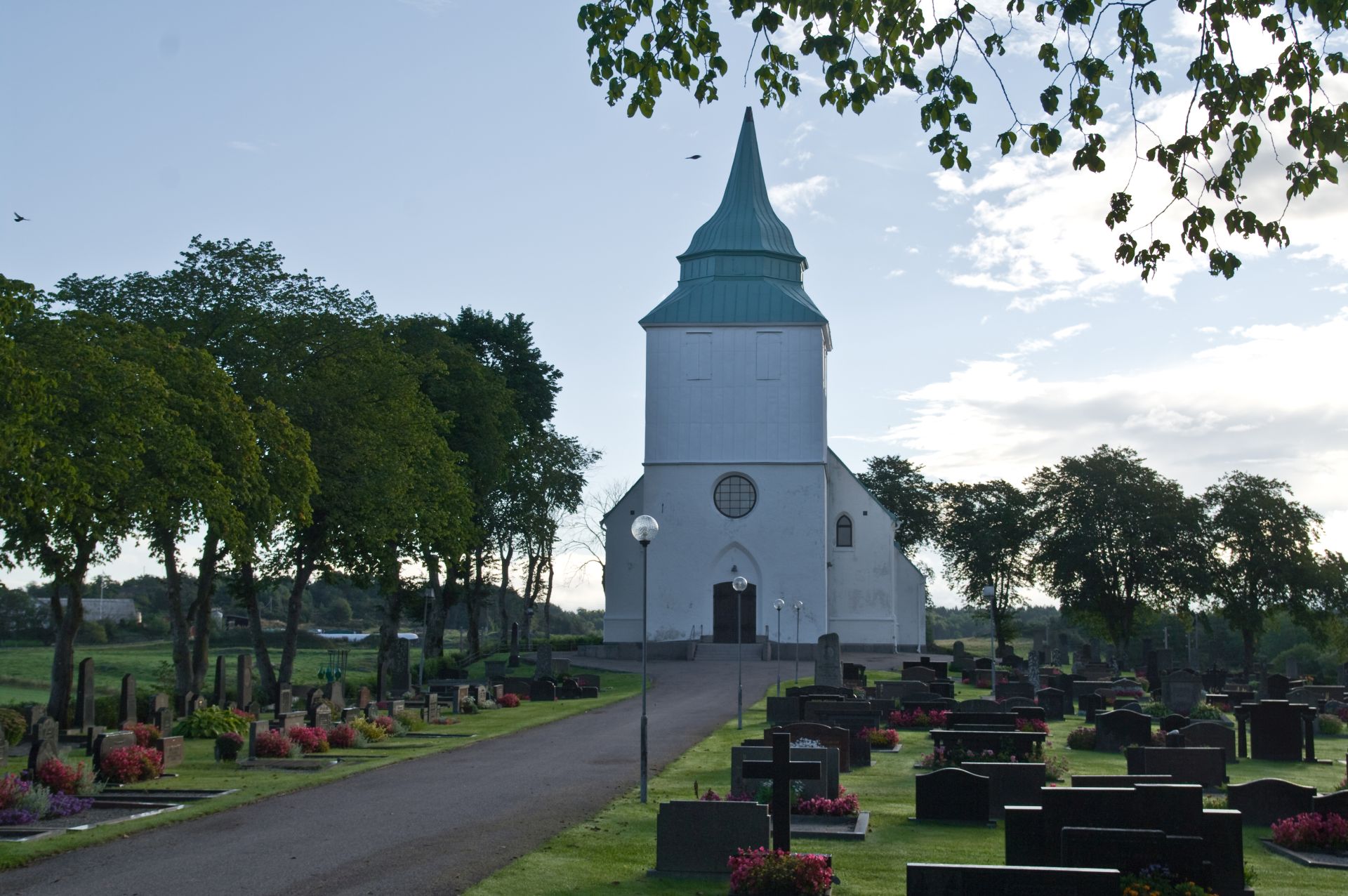 Tegneby kyrka